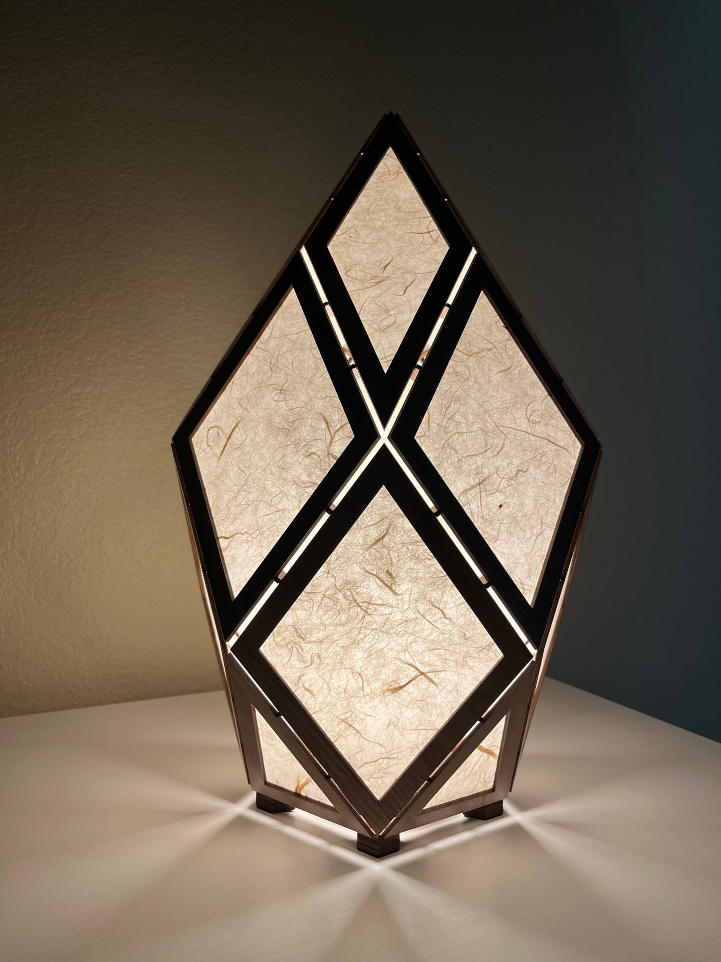 Jewel Lamp "Topaz T" - Walnut