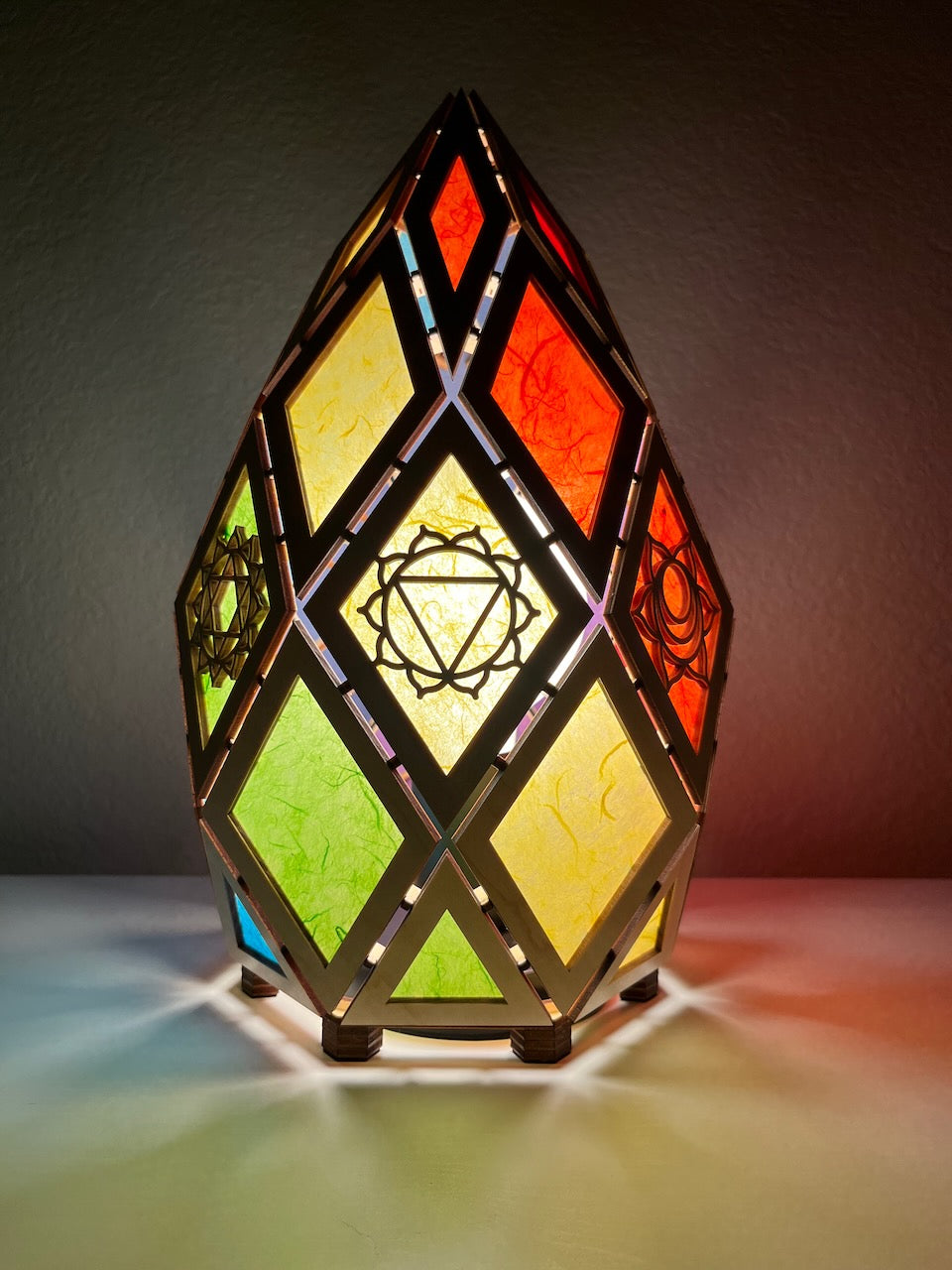 Jewel Lamp "Emerald T" - Chakras
