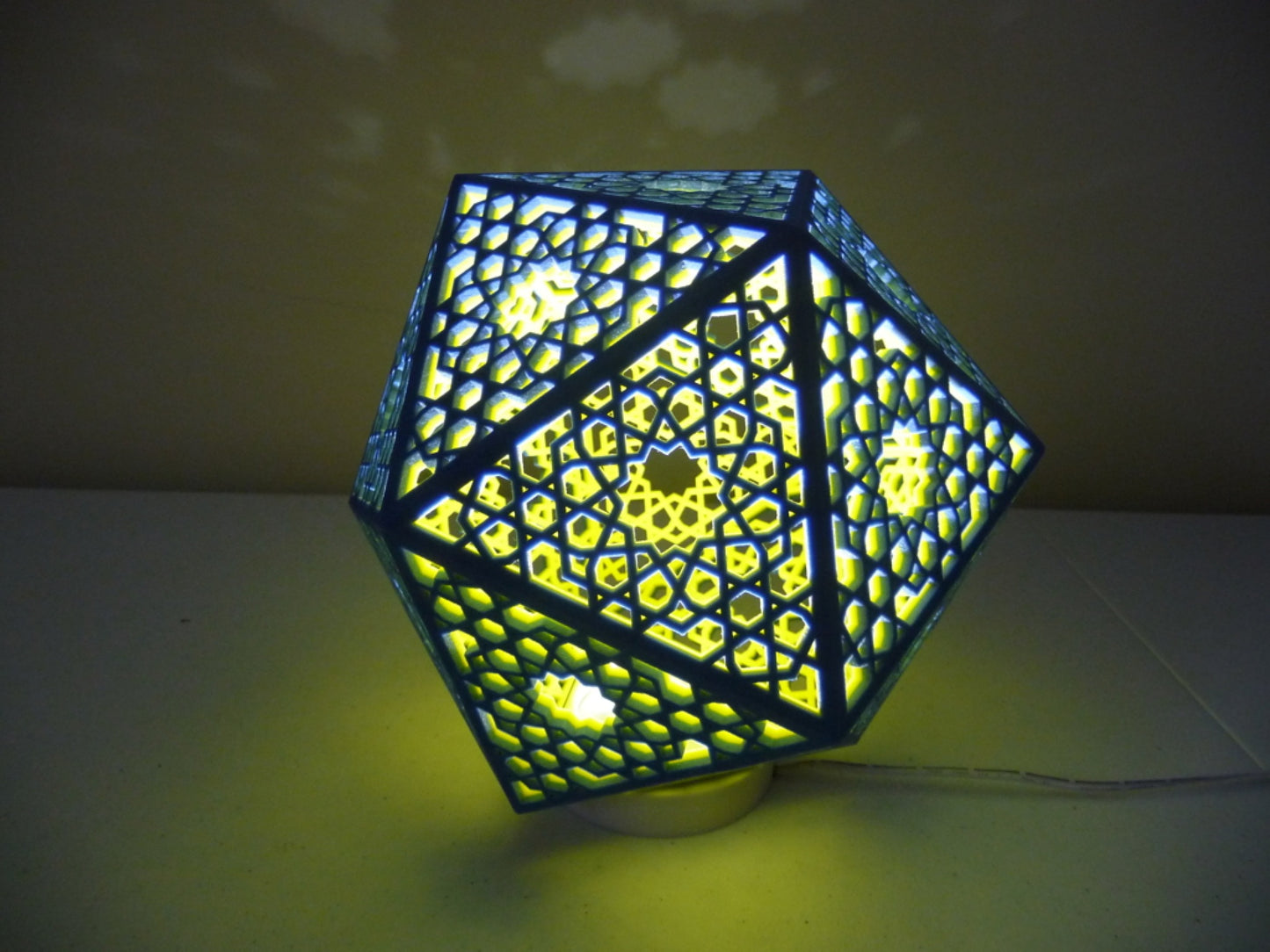 Screened Icosahedral Lamp