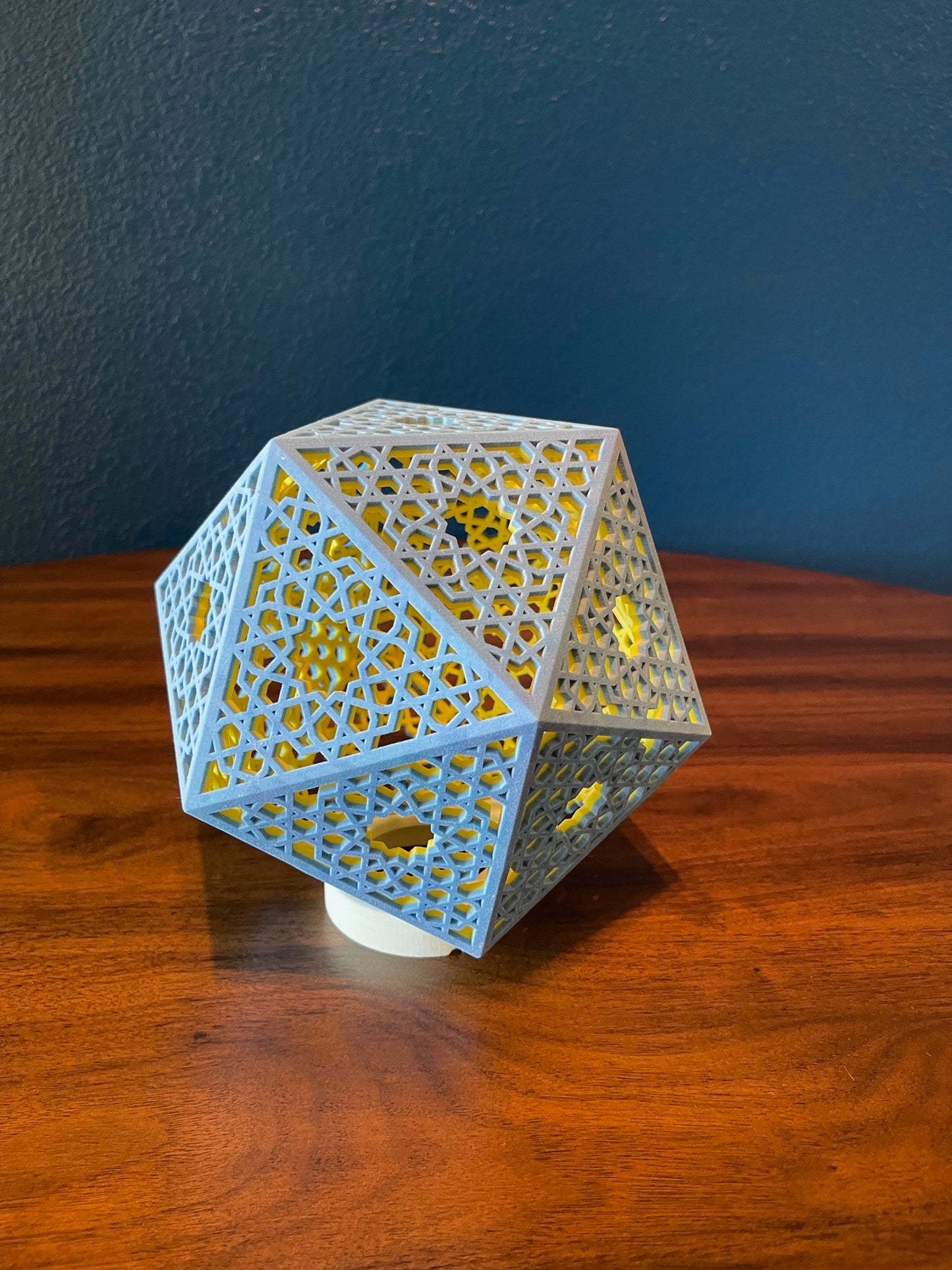 Screened Icosahedral Lamp